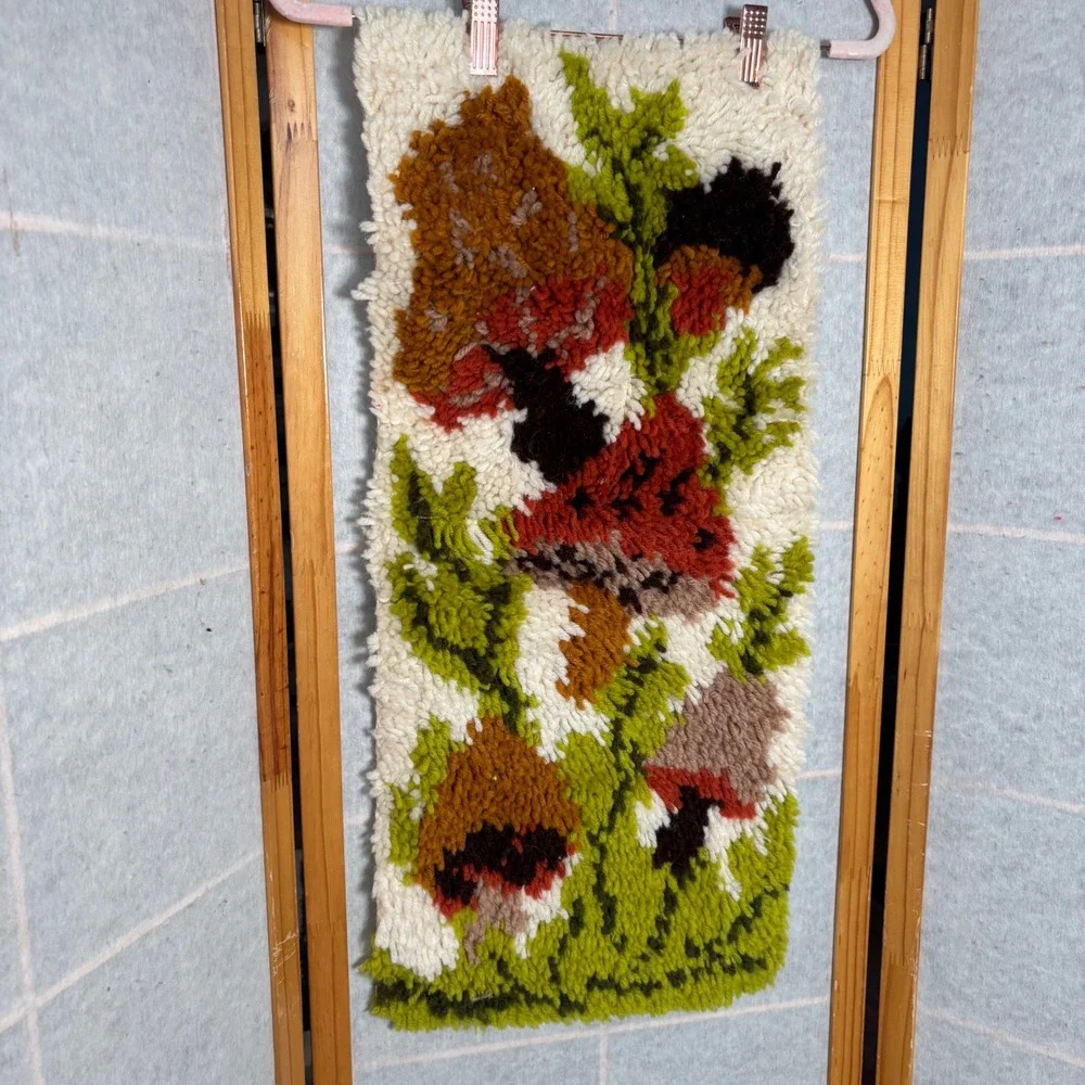 Vintage Mushroom Latch Hook Rug Tapestry Wall Hanging 27x12 Retro‎ Kitsch